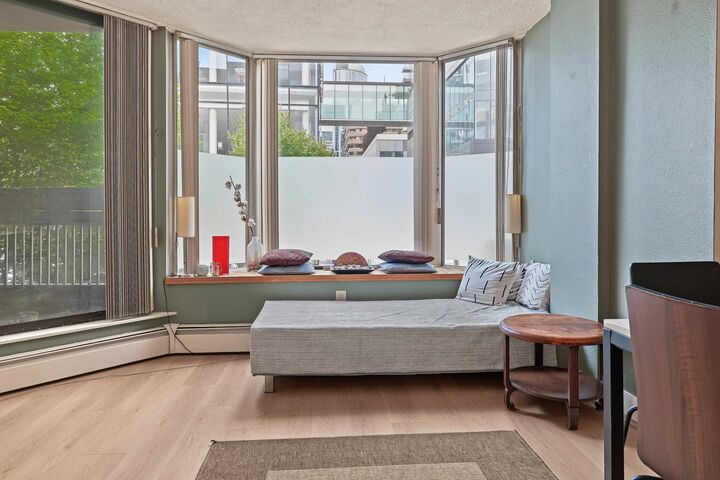 Property Photo: 950 Drake Street 206 BC V6Z 2B9