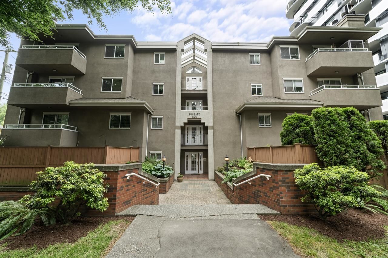 Property Photo: 526 W 13th Avenue 104 BC V5Z 1N7