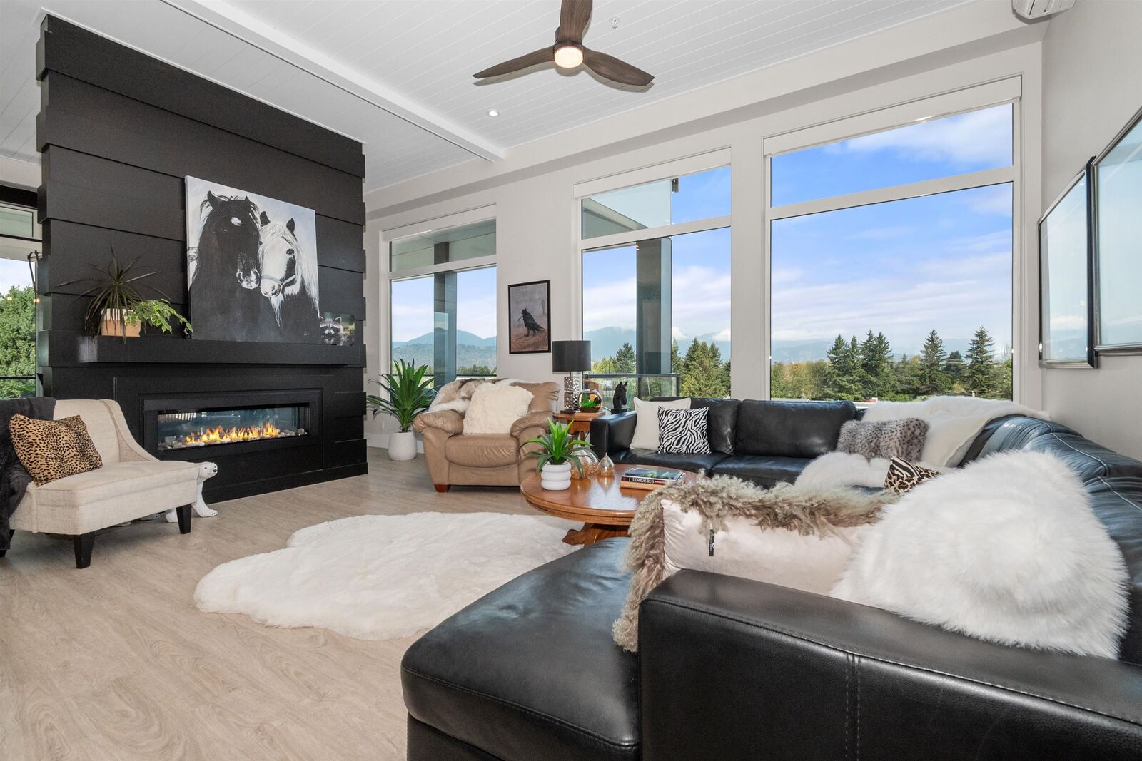 Property Photo: 45745 Watson Road 506 BC V2R 6K3
