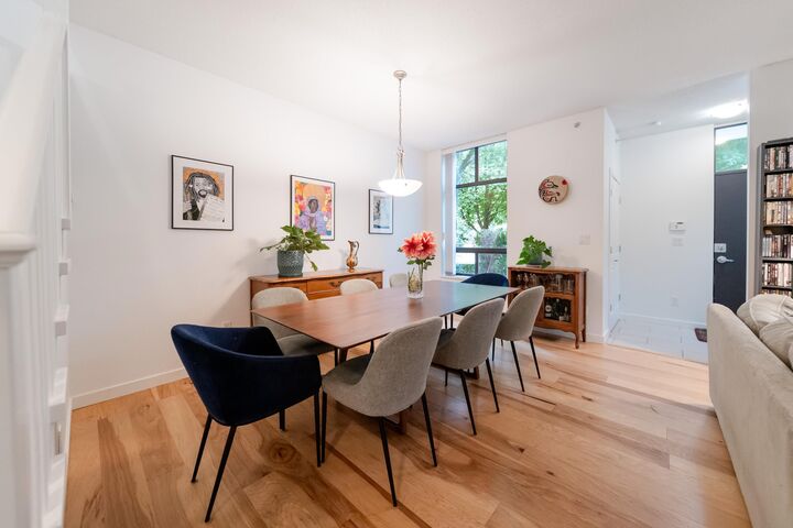 Property Photo:  4333 Central Boulevard 8  BC V5H 4W8 