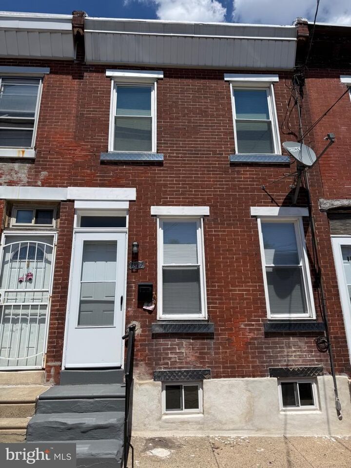 Property Photo:  1817 E Madison Street  PA 19134 