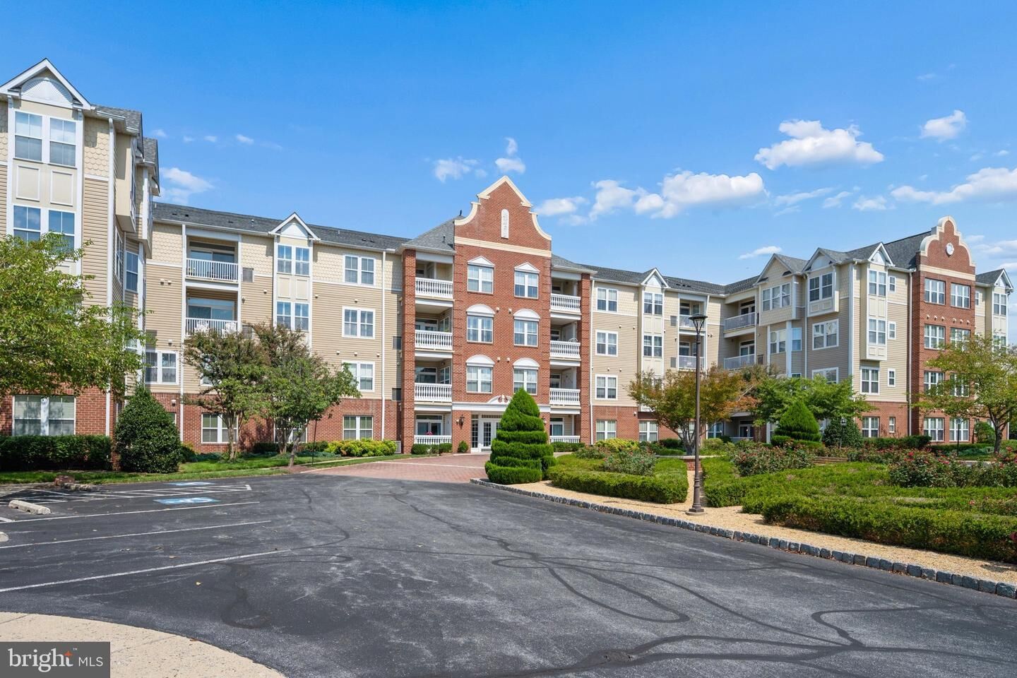 Property Photo:  2250 Bear Den Rd 207  MD 21701 