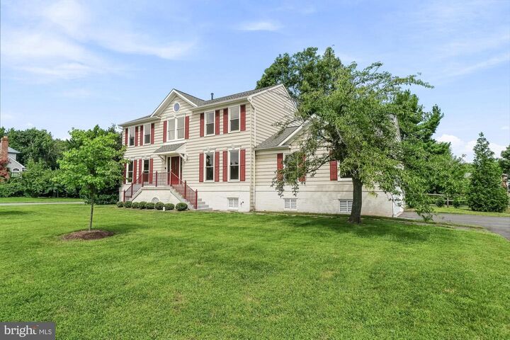 Property Photo:  17004 Spates Hill Road  MD 20837 