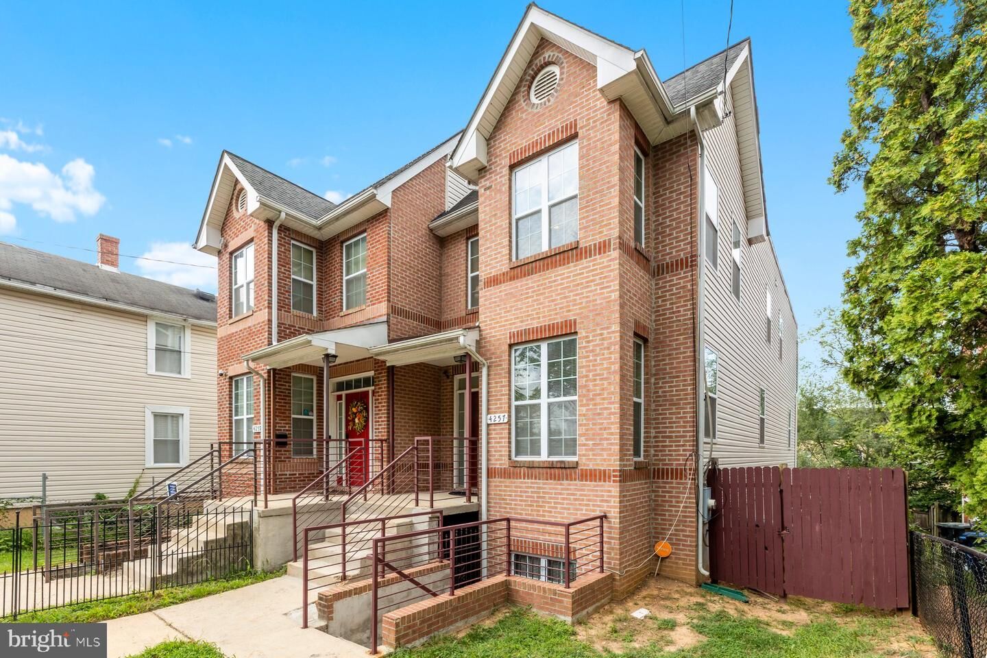 Property Photo:  4257 Brooks Street NE  DC 20019 