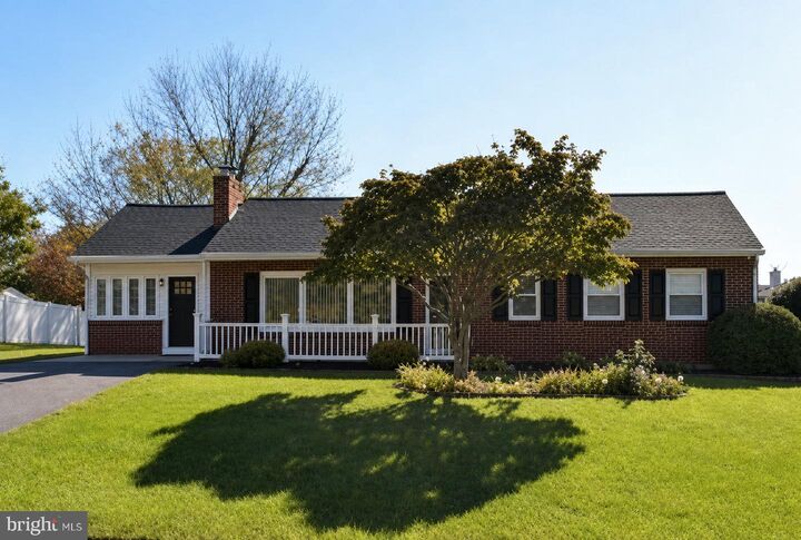 Property Photo:  1112 Hanover Road  PA 17408 