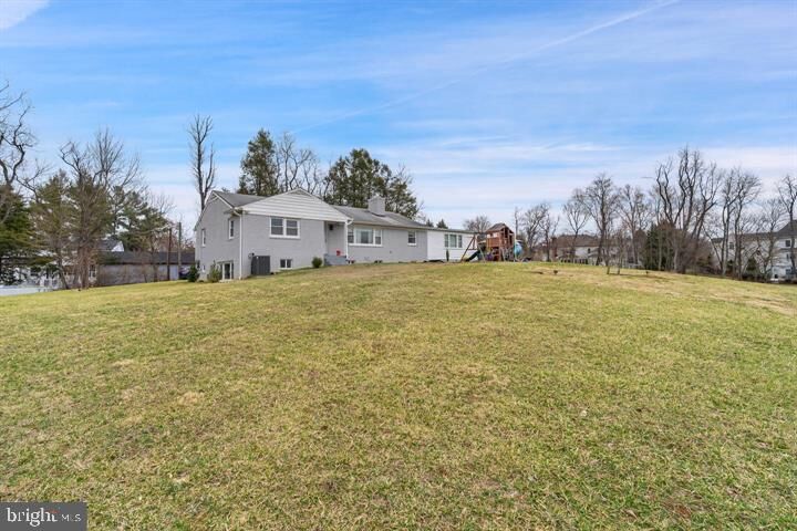 Property Photo: 10022 Colvin Run VA 22066