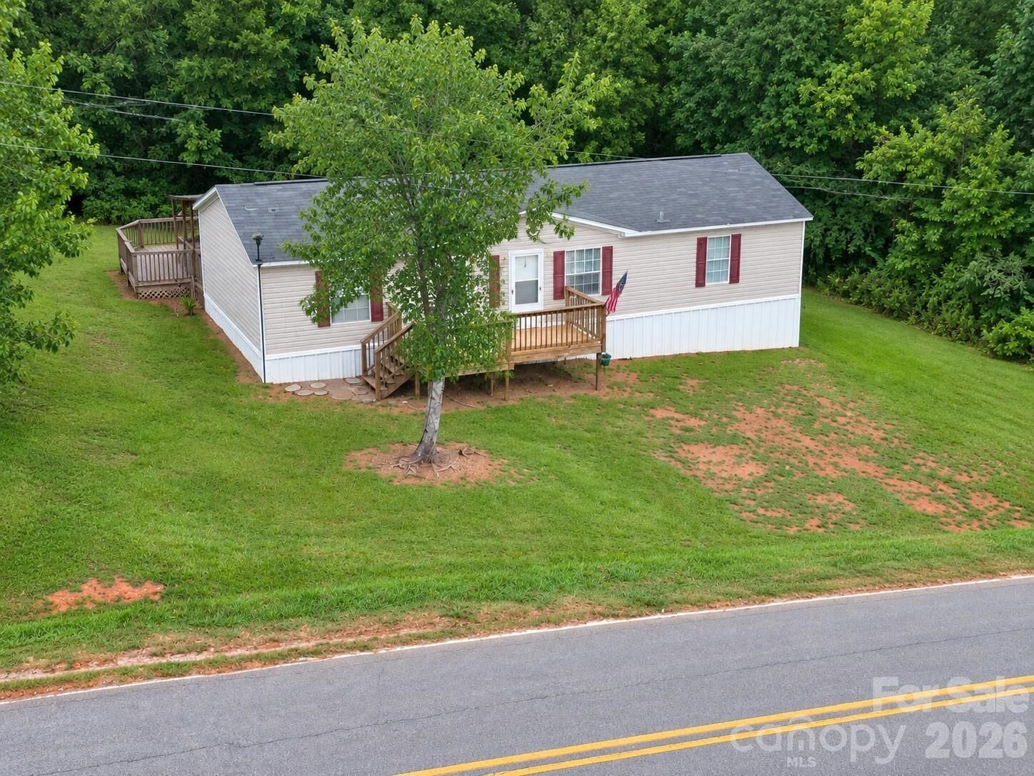 Property Photo: 185 Coot Sistare Road SC 29720
