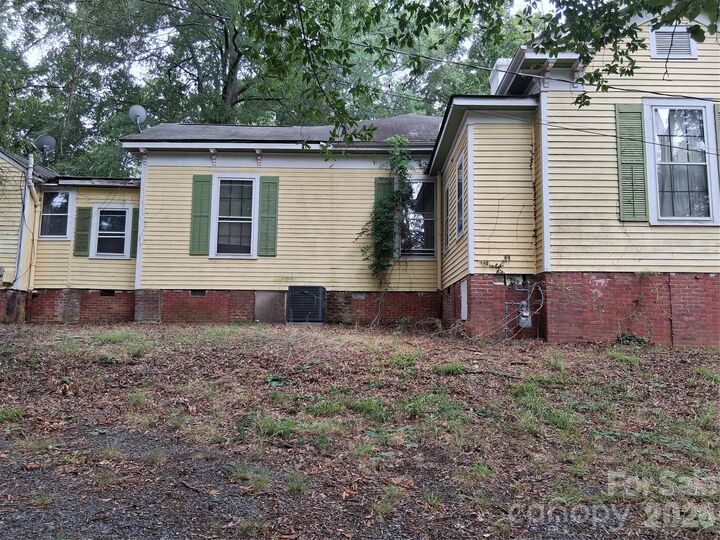 Property Photo: 414 Lee Avenue NC 28170