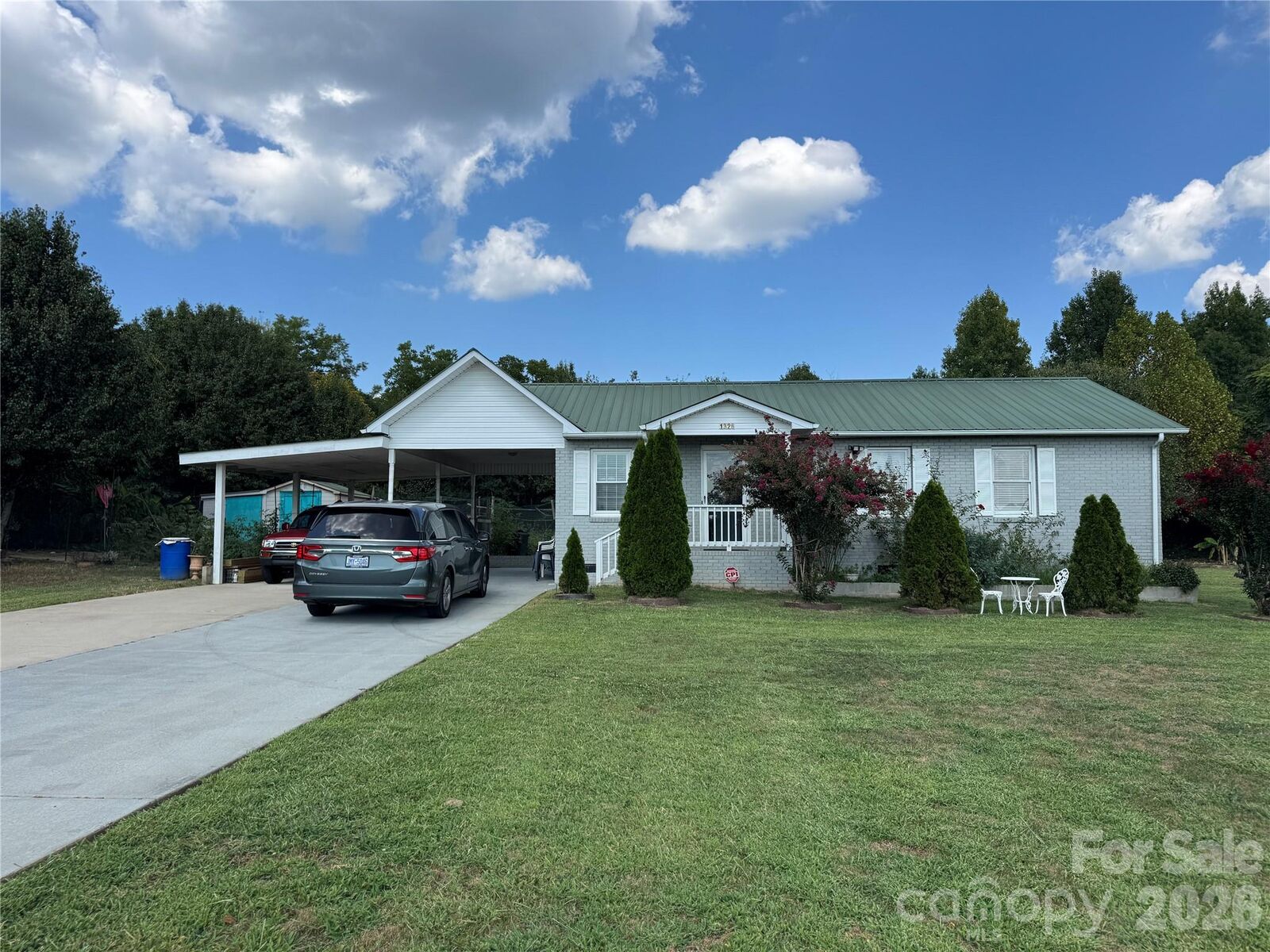 Property Photo:  1326 New House Road  NC 28150 