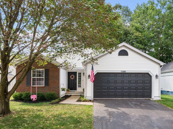 Property Photo:  1500 Meadowlark Lane  OH 43040 
