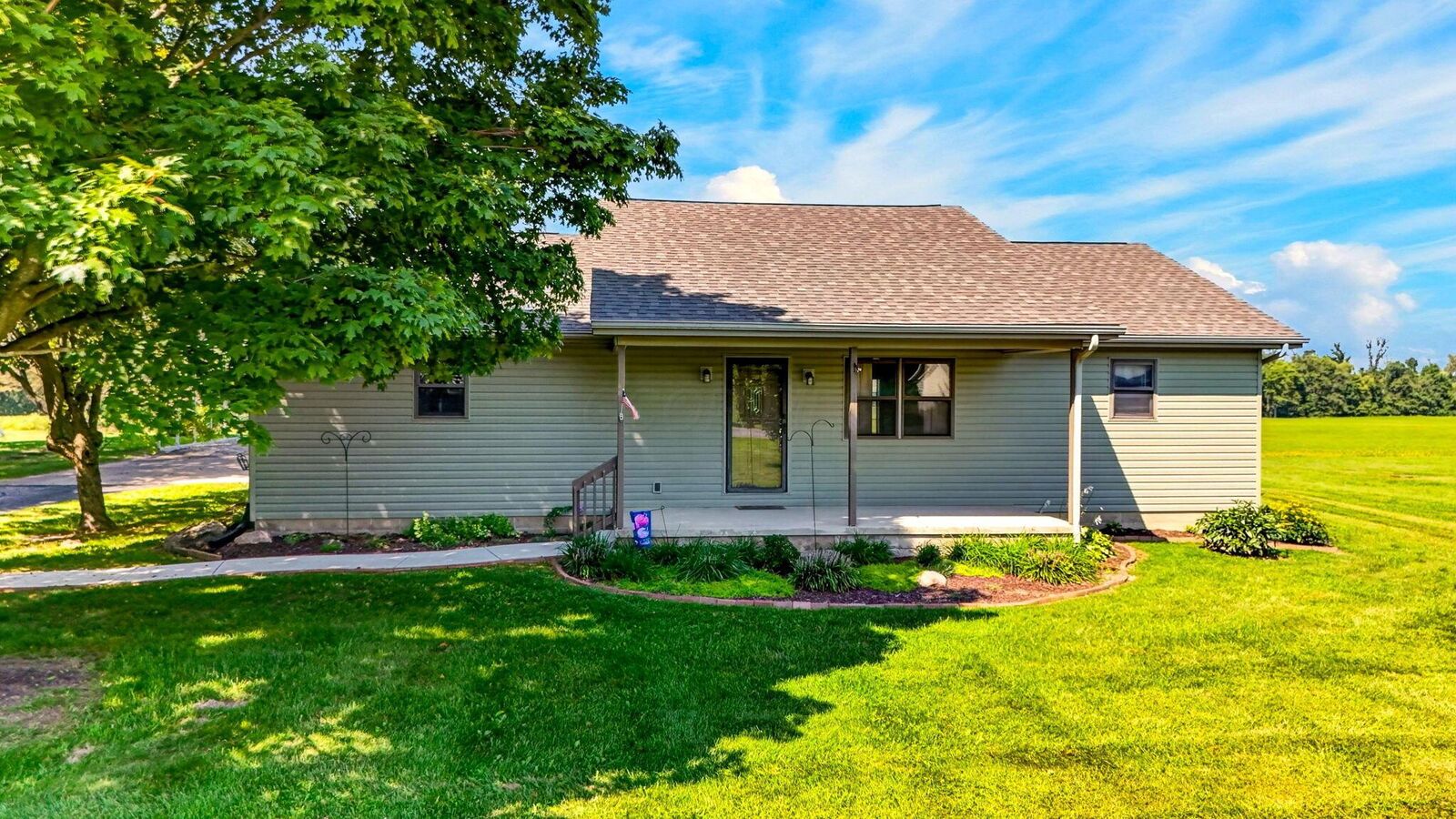 Property Photo: 22209 Bolender Pontius Road OH 43113