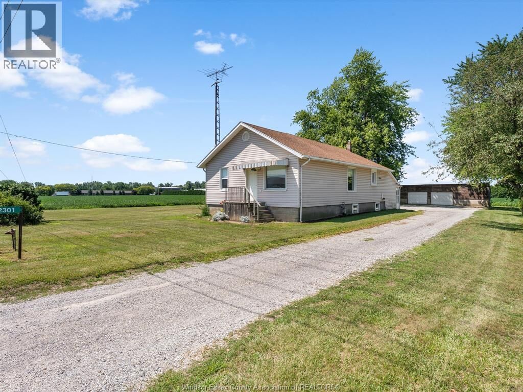 Property Photo:  2301 Albuna Townline  ON N9Y 2E5 