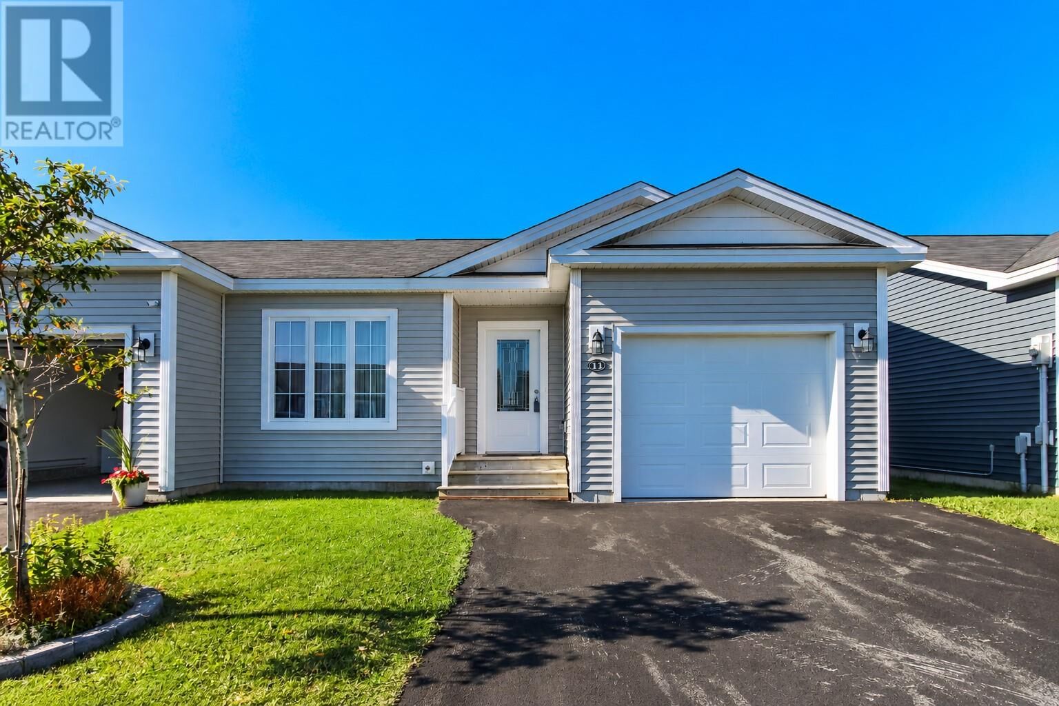 Property Photo:  11 Riverglen Close  NL A1H 0B2 