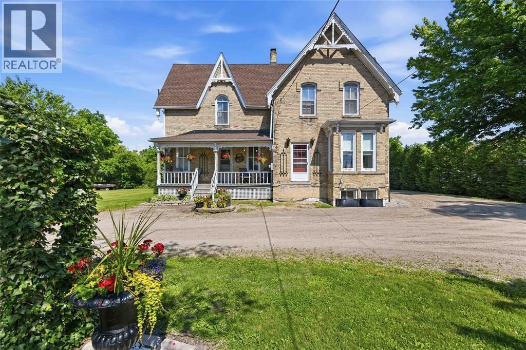 Property Photo: 6752 Camlachie Road ON N0N 1E0
