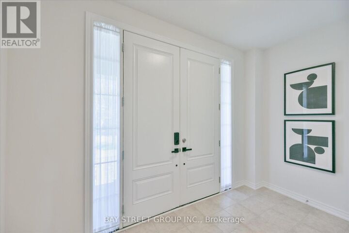 Property Photo: 62 Roth Street ON L4G 0W7