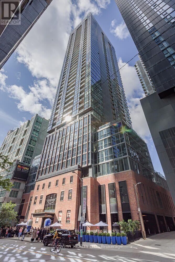 Property Photo:  88 Blue Jays Way 3111  ON M5V 0L7 