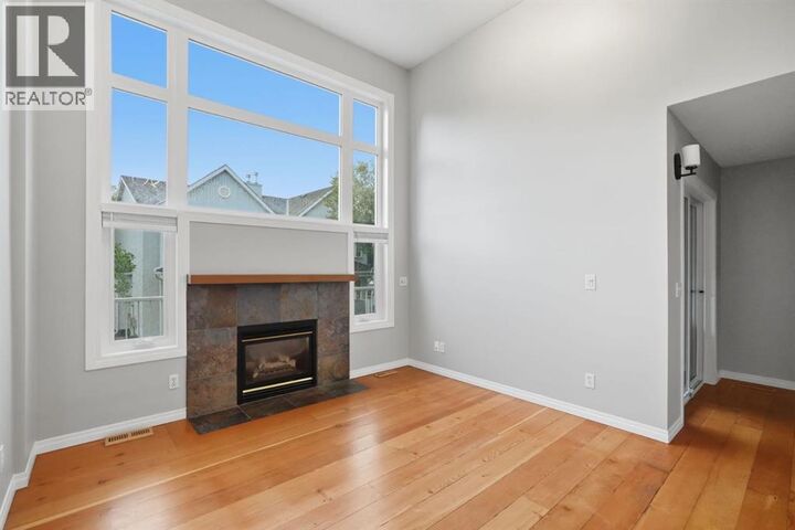 Property Photo:  106 Inglewood Point Southeast  AB T2G 5K6 