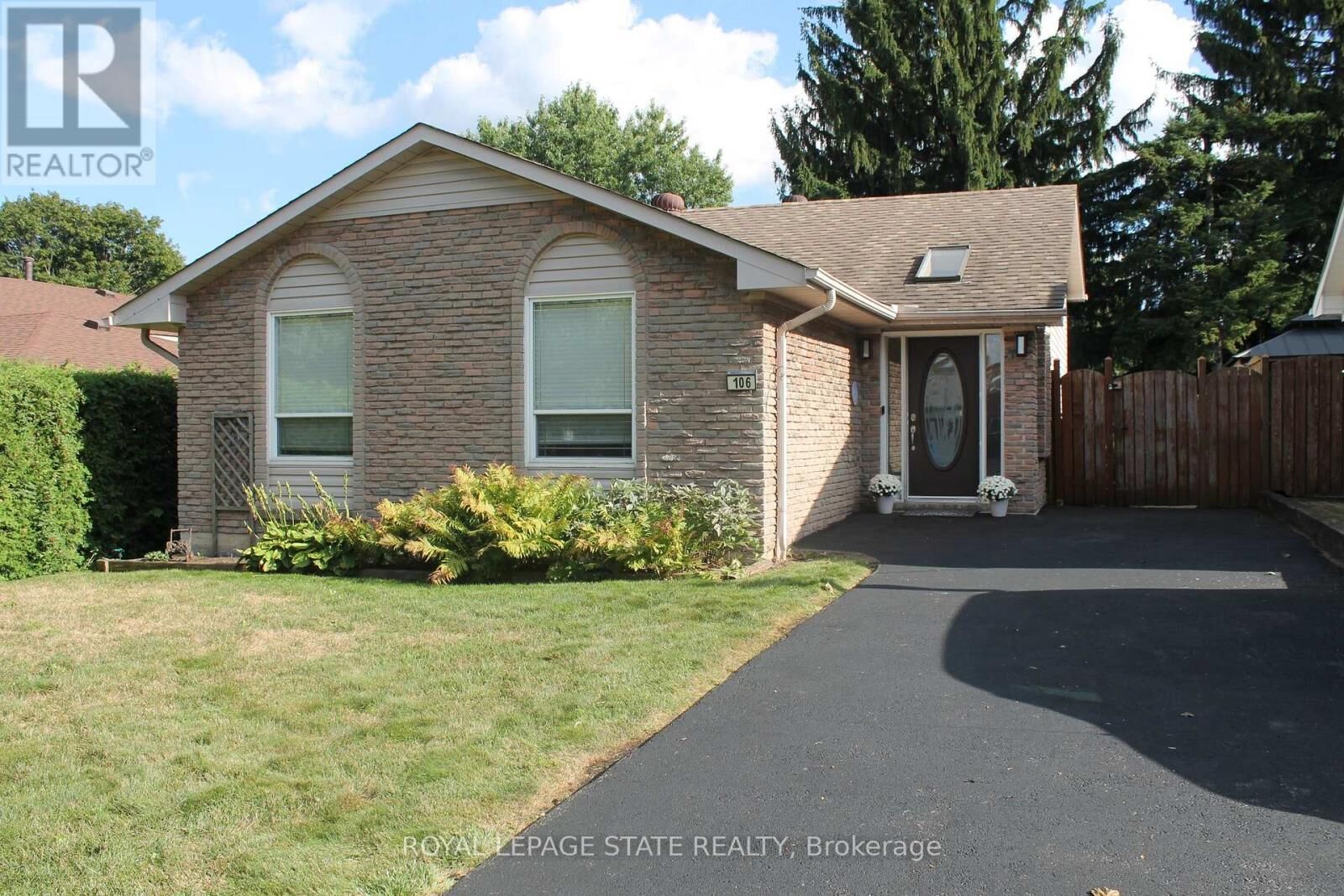 Property Photo: 106 Appleford Road ON L9C 6B8