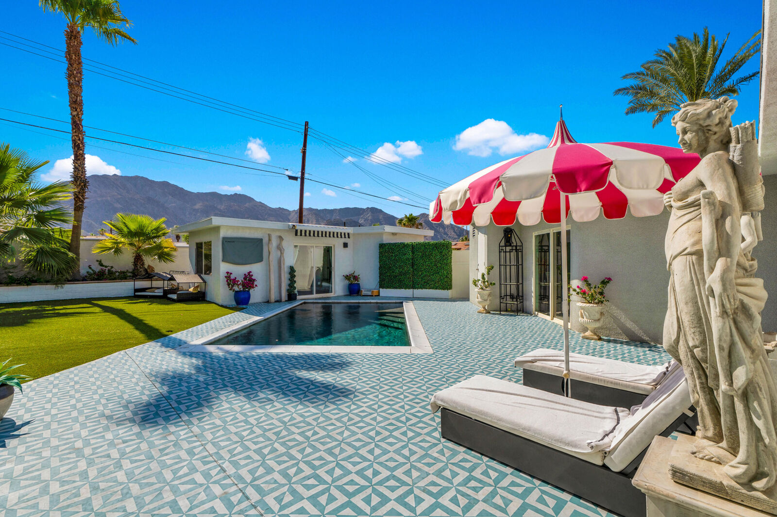 Property Photo:  53533 Avenida Mendoza  CA 92253 