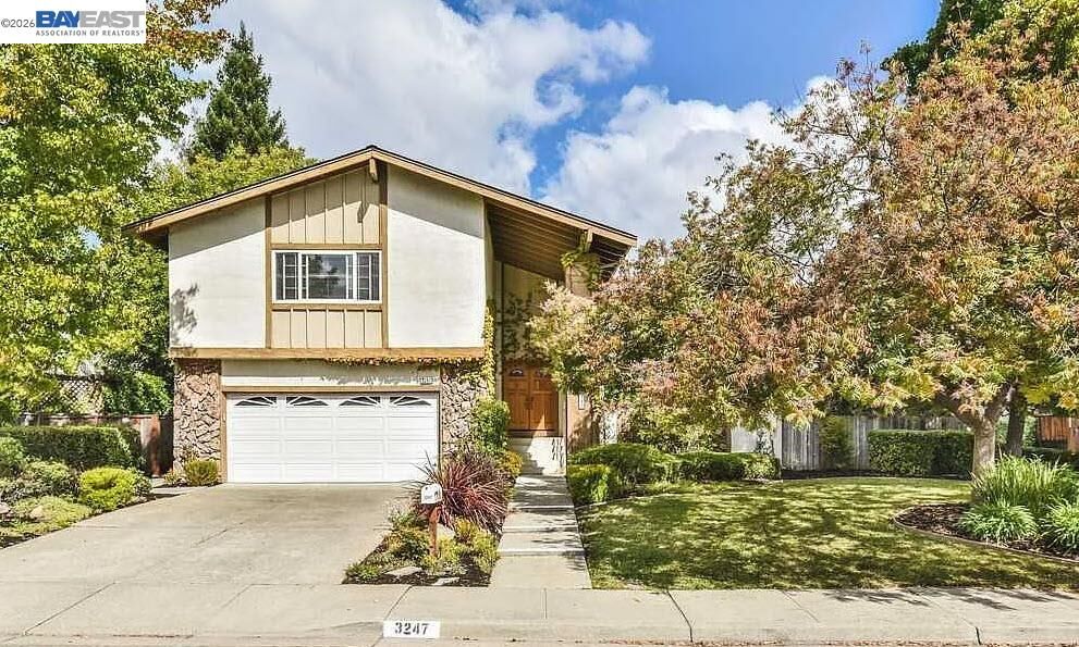 Property Photo: 3247 El Suyo Dr CA 94583