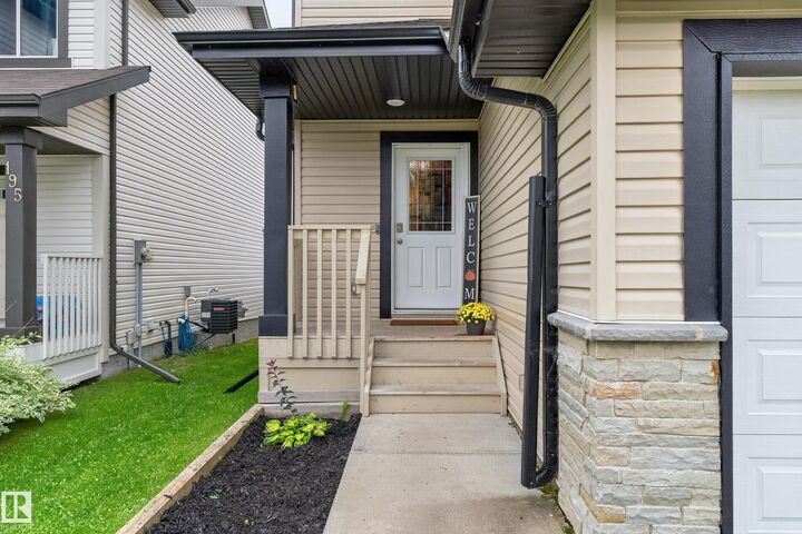 Property Photo:  193 Santana  AB T8L 0T4 