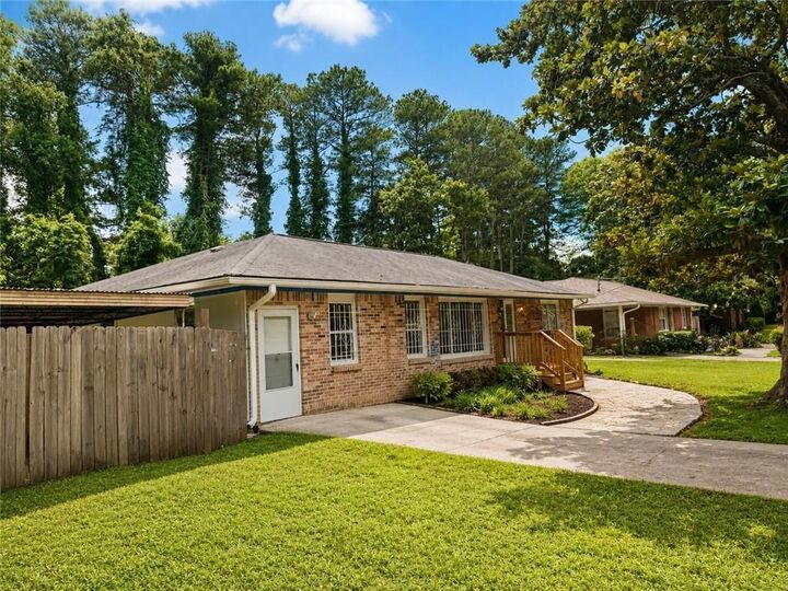 Property Photo:  1189 Rock Cut Road  GA 30297 