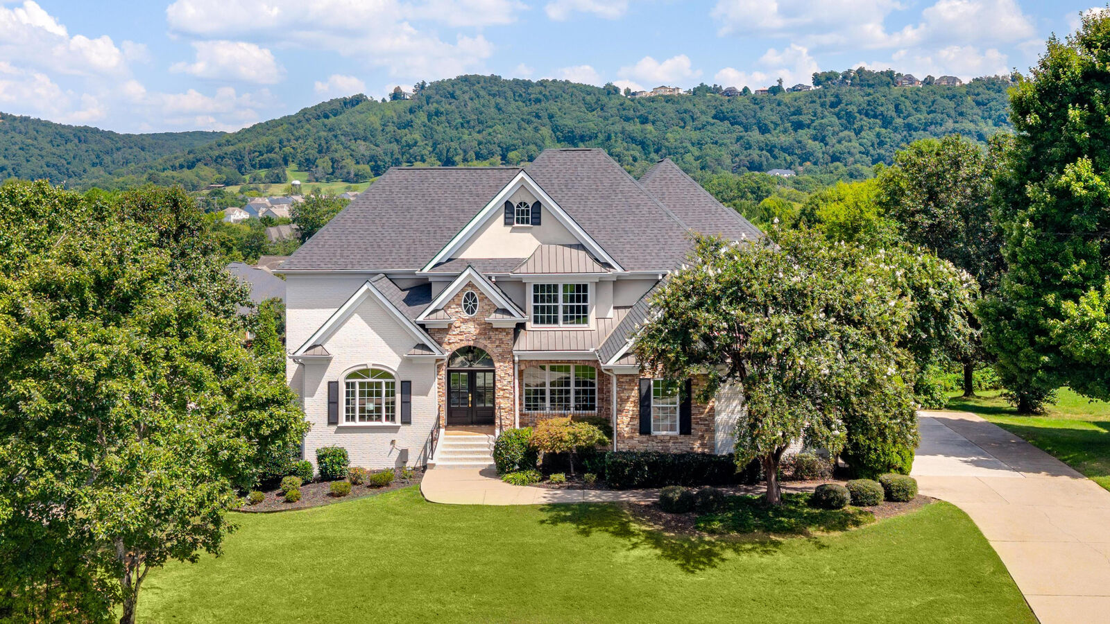 Property Photo:  9329 Windrose Circle  TN 37421 