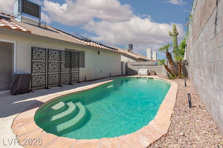 Property Photo: 130 Ringlore Drive Drive NV 89015