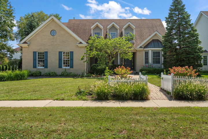 Property Photo:  1624 Timberwood Lane  IN 46321 