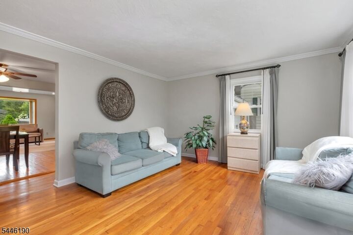Property Photo:  2114 Aldene Ave  NJ 07076 
