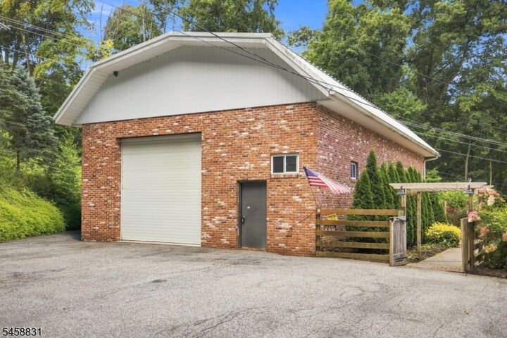 Property Photo:  14 End O Lane Trl  NJ 07461 
