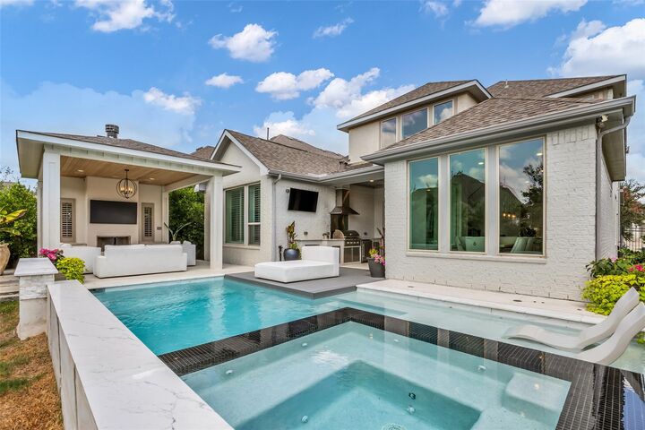 Property Photo:  18 Botanical Vista Drive  TX 77375 