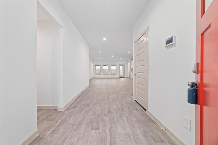 Property Photo:  7207 Sunbreeze Lane  TX 77469 