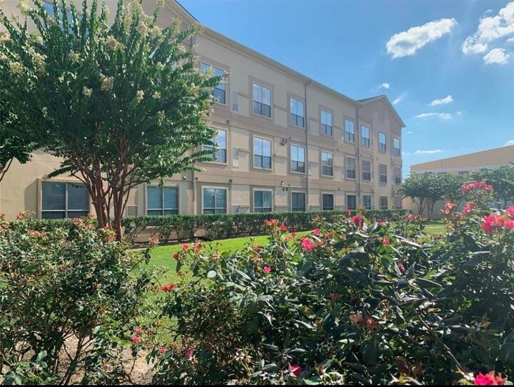 Property Photo: 6633 W Sam Houston Parkway S 2D TX 77072
