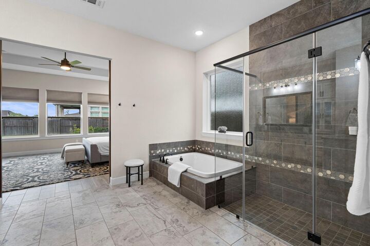 Property Photo: 1806 Sienna Grove Drive TX 77459