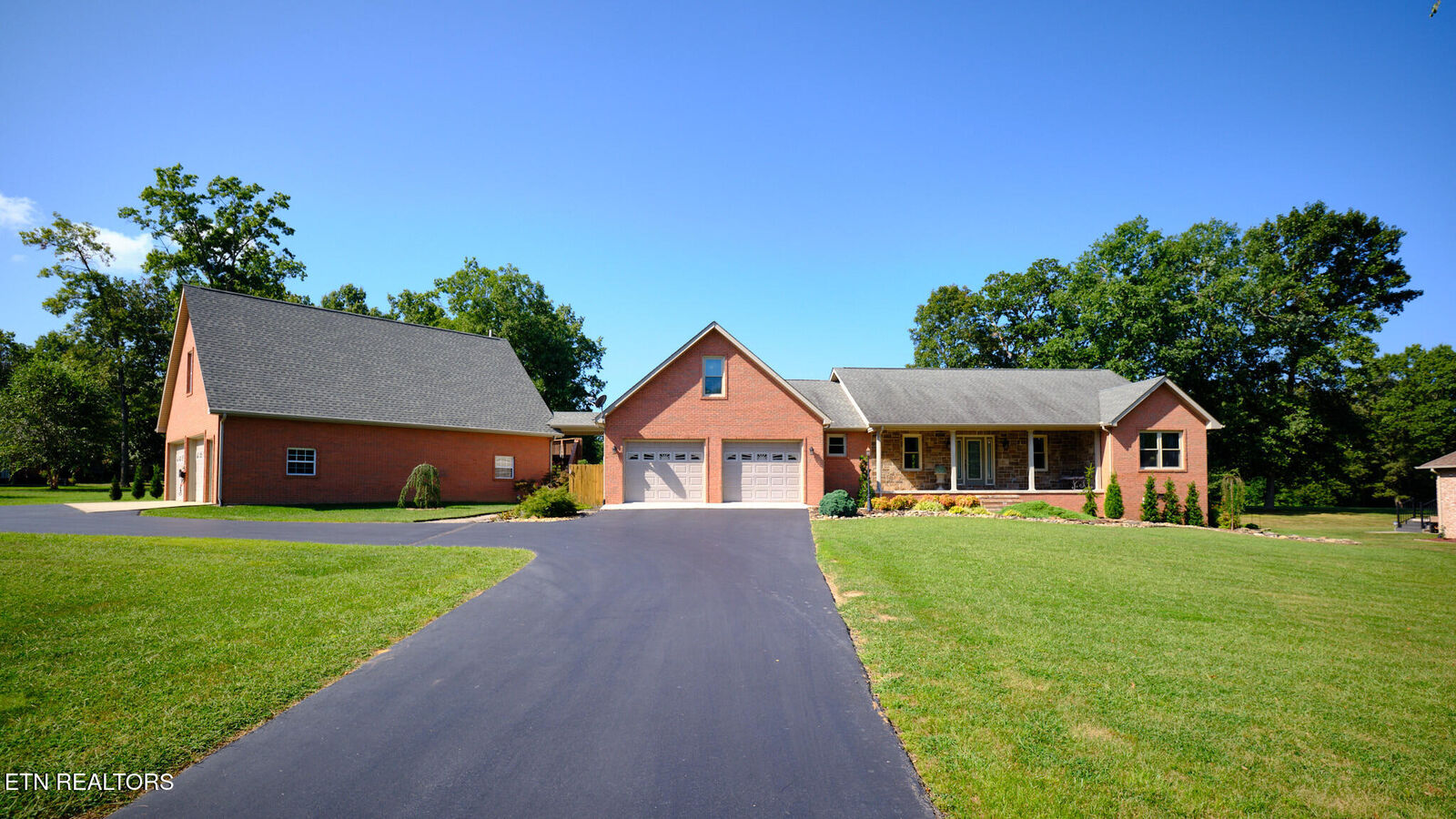 Property Photo:  837 E Deer Creek Drive  TN 38571 
