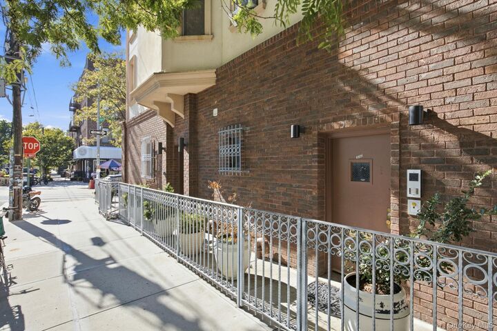 Property Photo:  332 Manhattan Avenue  NY 11211 