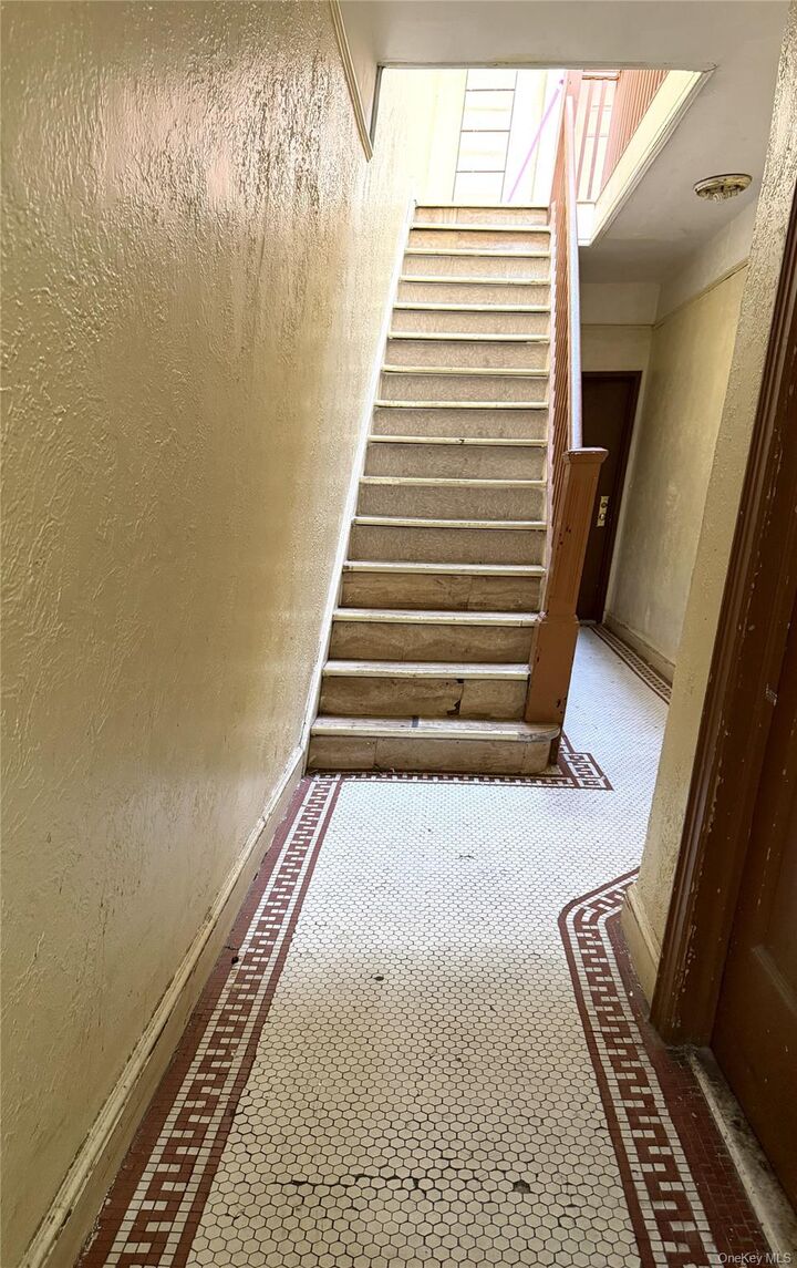 Property Photo: 719 E 242nd Street NY 10470