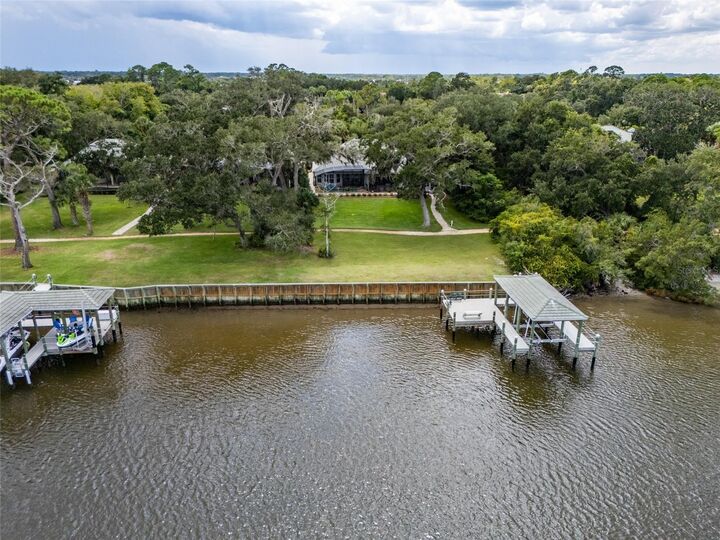 Property Photo: 14 Longview Way N FL 32137