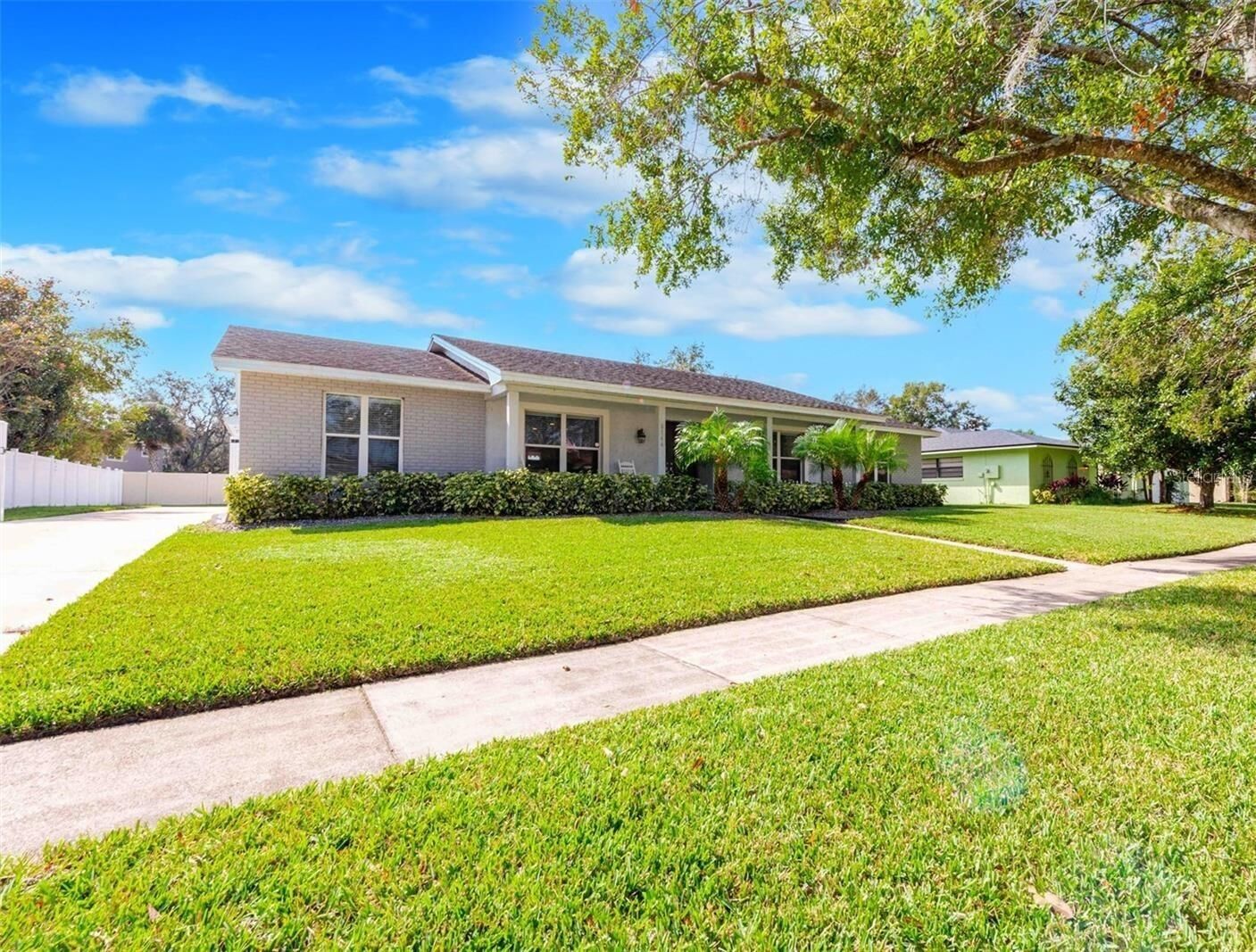 Property Photo:  8144 Banyan Boulevard  FL 32819 