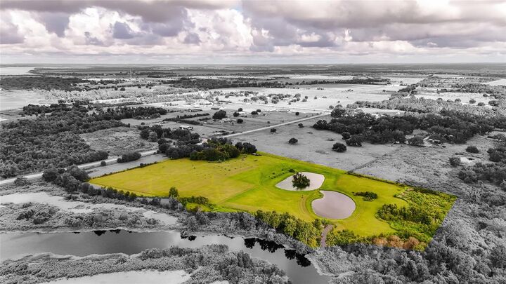 Property Photo: 3005 Verna Bethany Road FL 34251