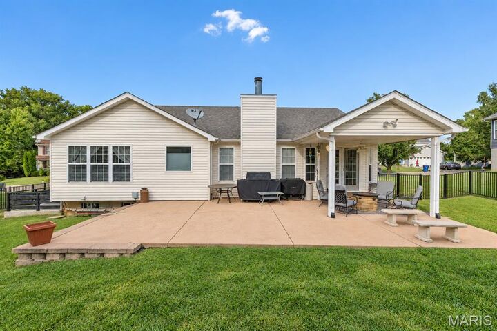 Property Photo:  207 Gran Vista  MO 63028 