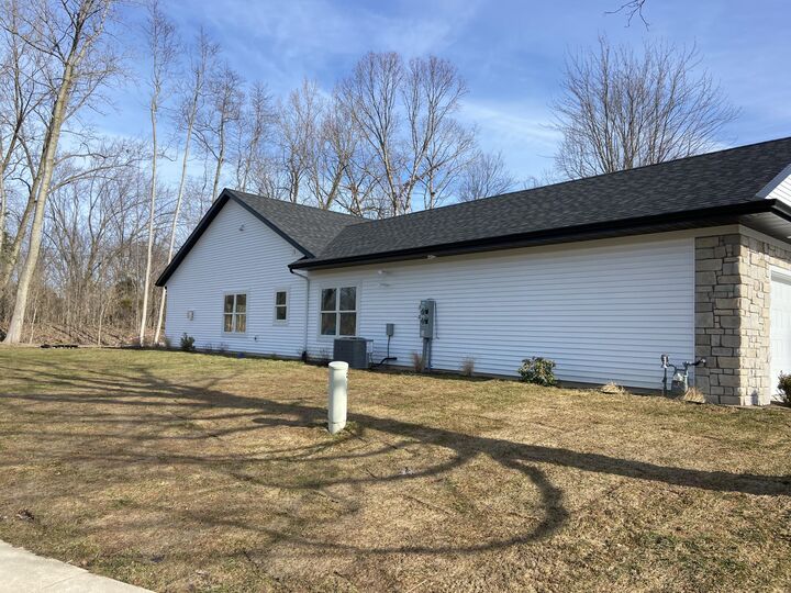 Property Photo:  723 Violet Way  MI 49085 