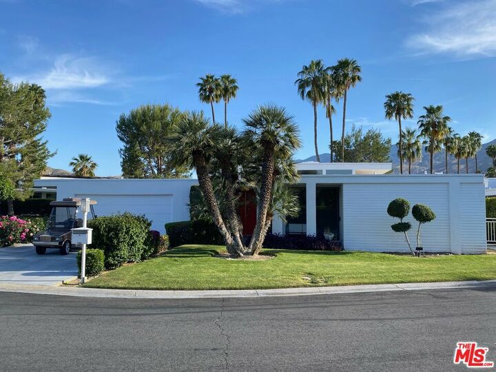 Property Photo:  2765 S Kings Road  CA 92264 