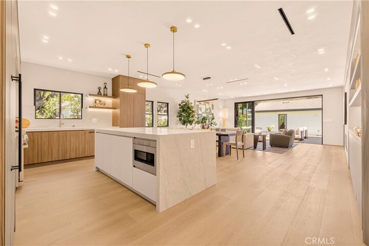 Property Photo: 2339 23rd CA 90405