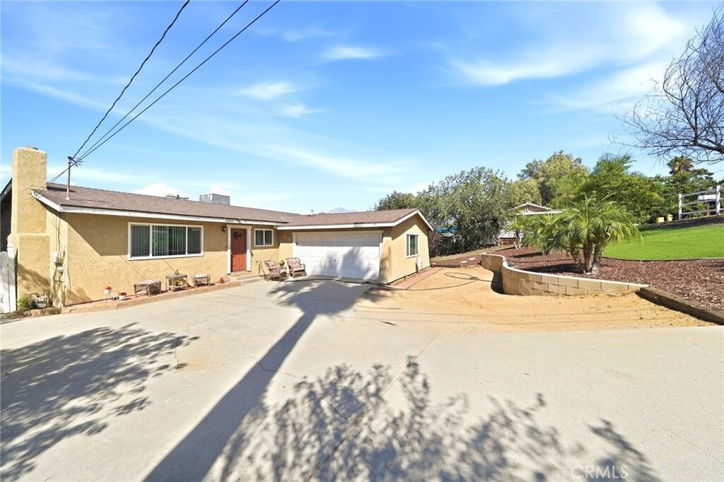Property Photo:  31642 Florida Street  CA 92373 