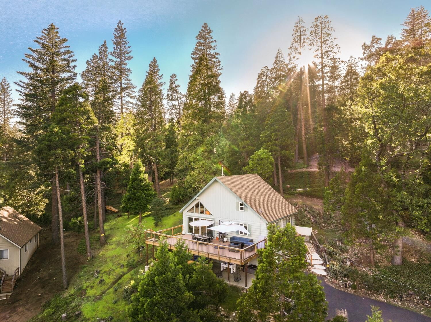 Property Photo:  1622 Anna Lee Way  CA 95223 