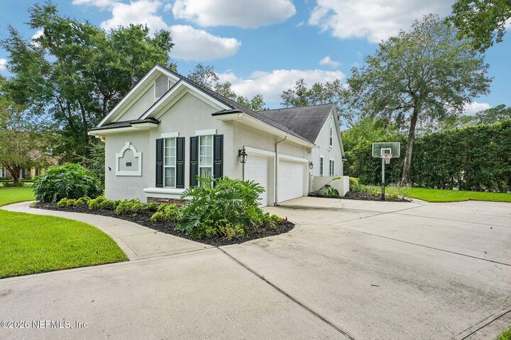 Property Photo: 2567 Ferntree Lane FL 32003