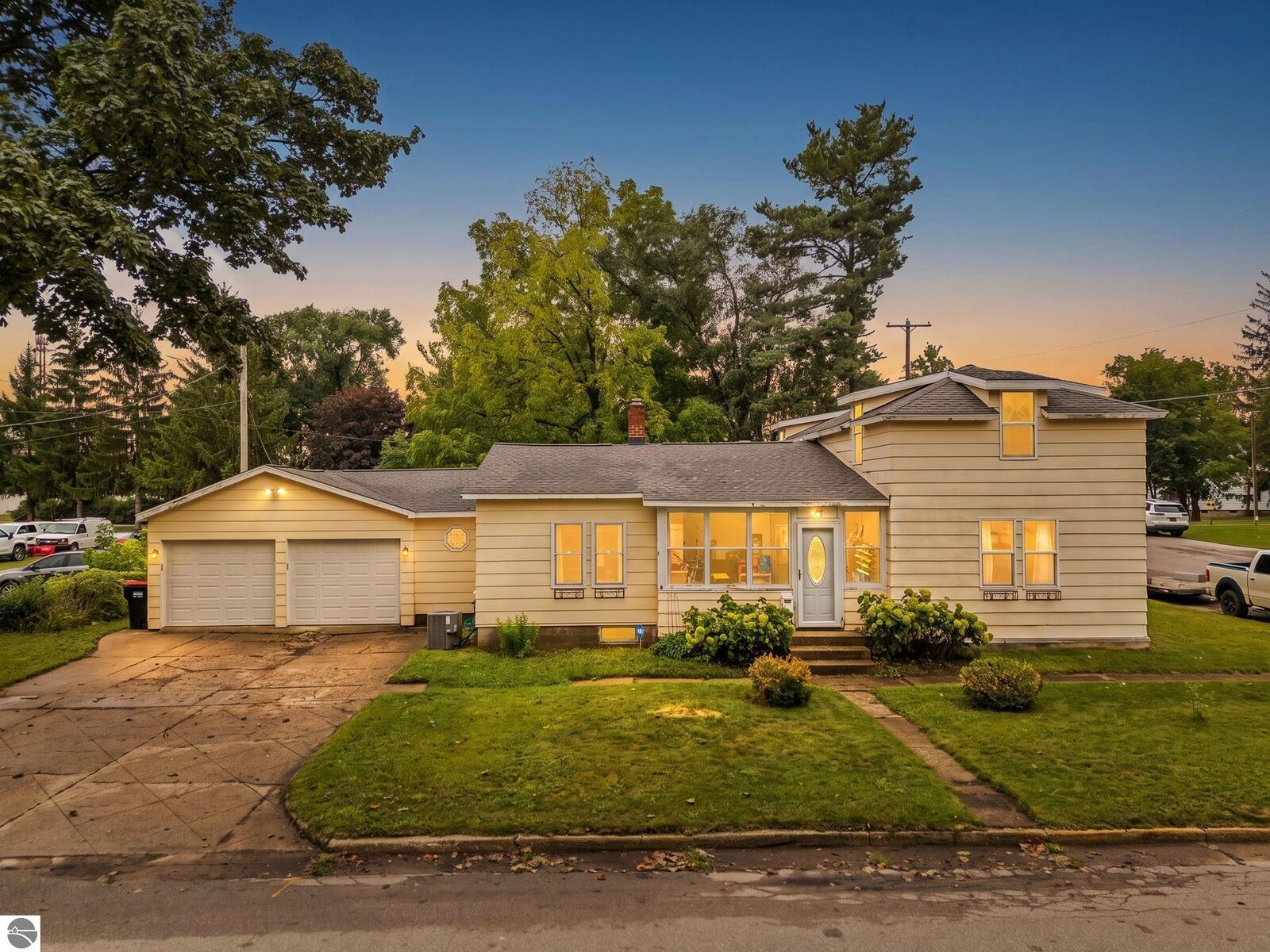 Property Photo: 139 W 5th Avenue MI 49677