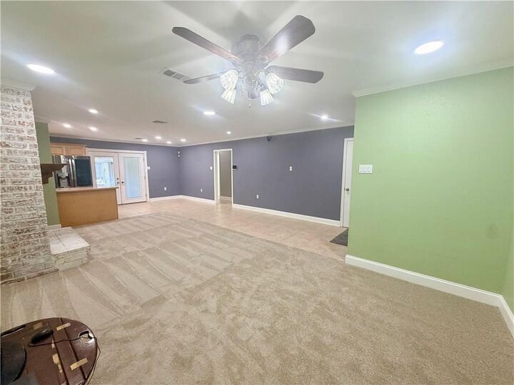 Property Photo: 5428 Tusa Drive LA 70072